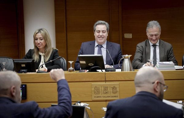 PP y Vox rechazan en Cortes Valencianas una iniciativa para mejorar las condiciones laborales de trabajadores del 112