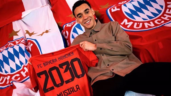 El atacante Jamal Musiala amplía su contrato con el Bayern de Múnich hasta 2030