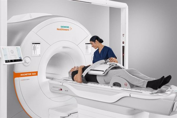 Juaneda Hospitales incorpora tres resonancias magnéticas de Siemens Healthineers con inteligencia artificial