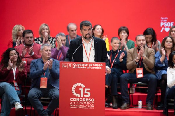 Los asistentes al Congreso respaldan por asentimiento el informe de gestión de Tudanca