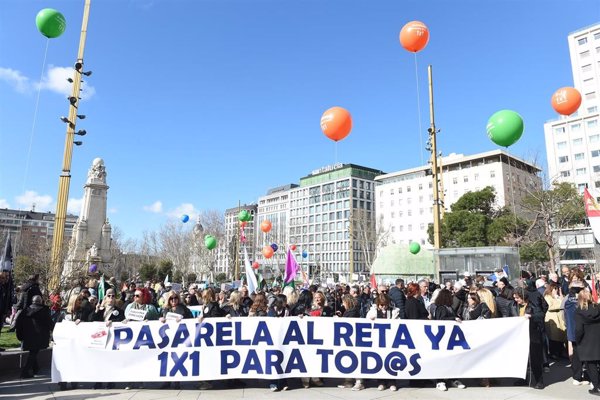 Abogados y procuradores vuelven a salir a las calles de Madrid para reclamar 