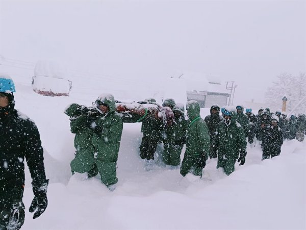 Al menos cuatro trabajadores muertos por una avalancha de nieve en el Himalaya indio