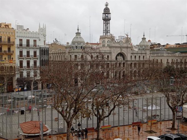 La Junta Central Fallera recomienda a las comisiones posponer el encendido de luces y el montaje de carpas