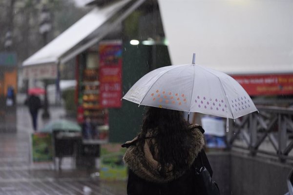 Aviso naranja este miércoles por lluvia en Almería y amarillo en Cádiz y Málaga con oleaje en la costa almeriense