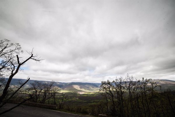 Cortado el túnel de Guadarrama (Madrid) en la AP6 por niebla y cerradas la M-611 y M-637 por lluvia