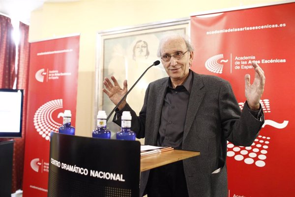 La Complutense entrega su Medalla de Honor al dramaturgo José Luis Alonso de Santos