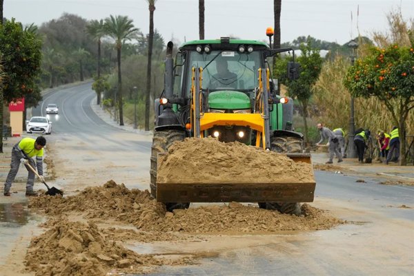 Andalucía supera las mil incidencias desde el inicio de la borrasca Jana y registra más de 200 avisos este lunes