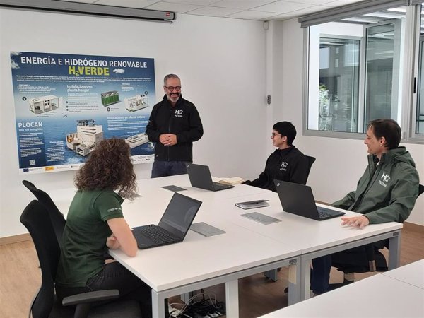 Plocan apuesta por la formación en hidrógeno verde para impulsar la transición energética en las islas Canarias