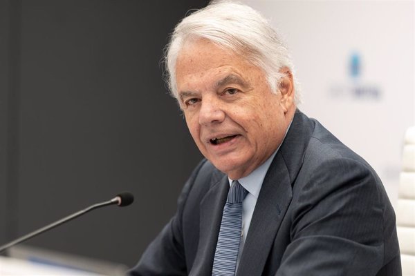 Garralda percibió 1,19 millones como presidente de Mutua en 2024