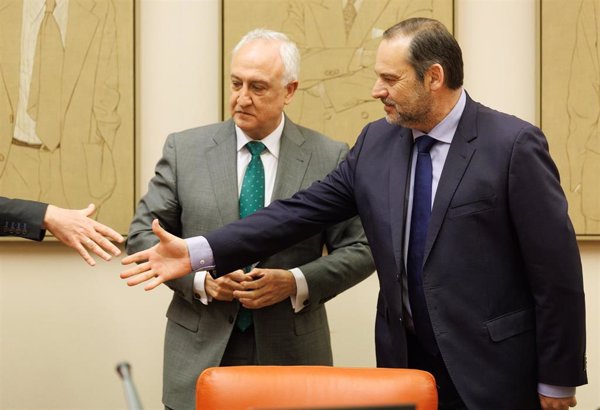 'Alvise' Pérez, condenado a indemnizar con 60.000 euros a Ábalos por publicar en redes fotos de su intimidad personal