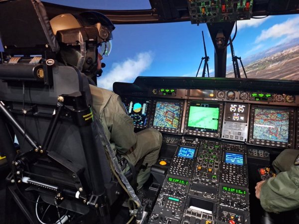 El Ejército del Aire ya utiliza el simulador de vuelo del helicóptero NH90 desarrollado por Indra
