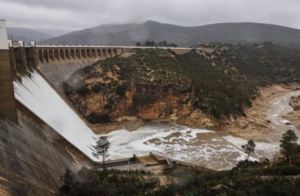 Cinco embalses del Tajo en la provincia de Cáceres siguen superando el umbral de aviso rojo