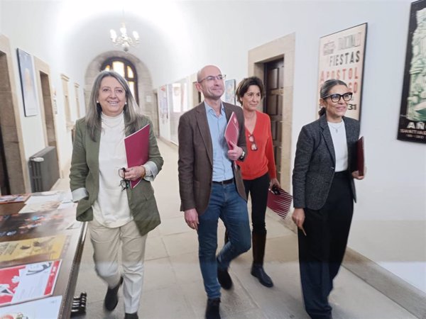 El PSOE ratifica la expulsión definitiva de los cuatro concejales de Santiago, que confirman que irán a la justicia