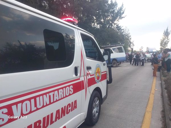 Al menos tres muertos y seis heridos tras el choque de un autobús y un tráiler en Guatemala