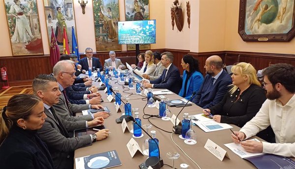 El Miteco y Murcia diseñan un plan para evitar la llegada de arrastres de la cuenca vertiente al Mar Menor