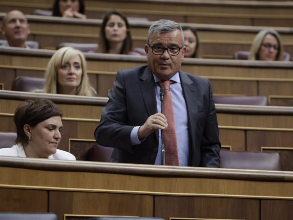 El PSOE acepta tramitar en el Congreso la ley de Junts para desalojar 'okupas' en 48 horas, aunque piensa modificarla