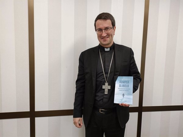 Raimo Goyarrola, obispo español en Helsinki, autor de 'Romper el hielo':
