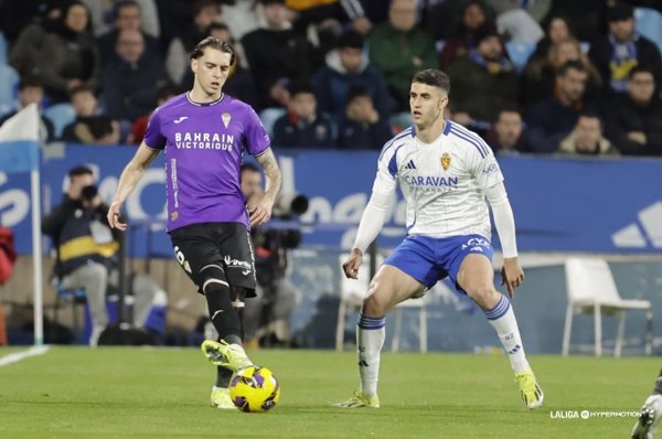 (Crónica) Un penalti salva del estreno de Gabi con el Real Zaragoza
