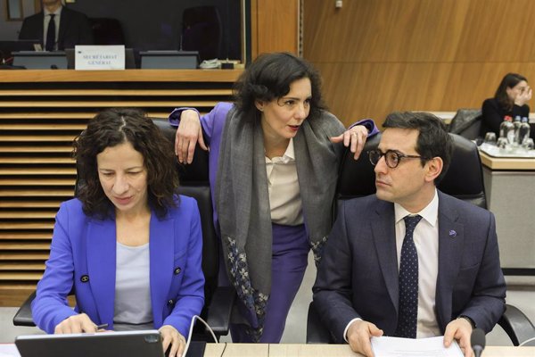 Bruselas insta a los ciudadanos a tener un kit para 72 horas ante desastres naturales y guerras