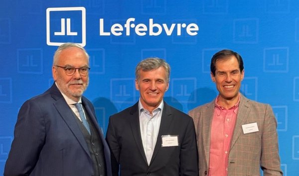 Lefebvre Sarrut se convierte en Grupo Lefebvre, nombra a un nuevo CEO y refuerza el despliegue de soluciones de IA