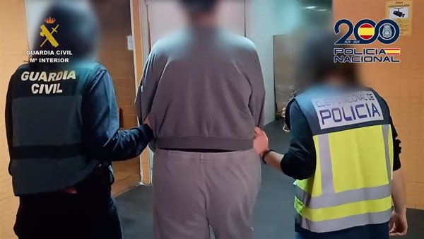 Desarticulada una red que usaba vídeos de famosos manipulados con IA para estafar 19 millones en criptomonedas