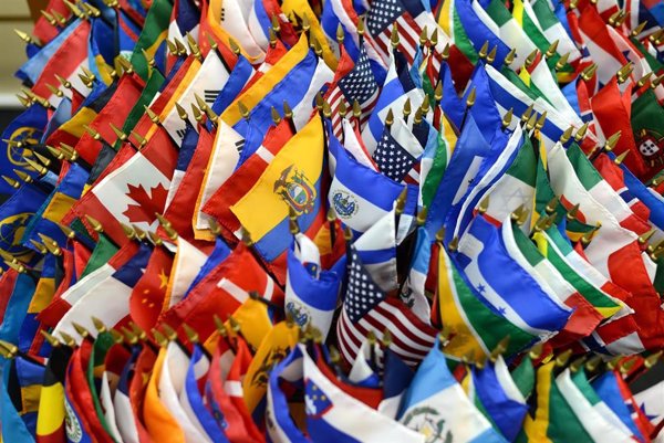 Las bolsas latinoamericanas recuperan el aliento tras las caídas por los aranceles de Estados Unidos