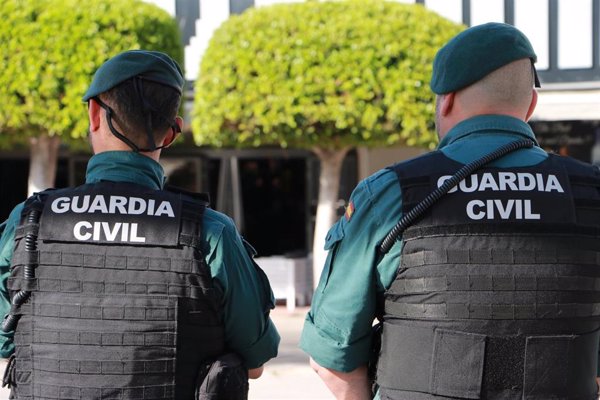 Agreden a dos guardias civiles y despeñan su coche en Reinosa cuando iban a identificarles