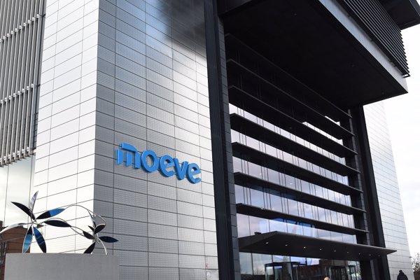Bankinter y Moeve lanzan una tarjeta que permite ahorrar en el repostaje