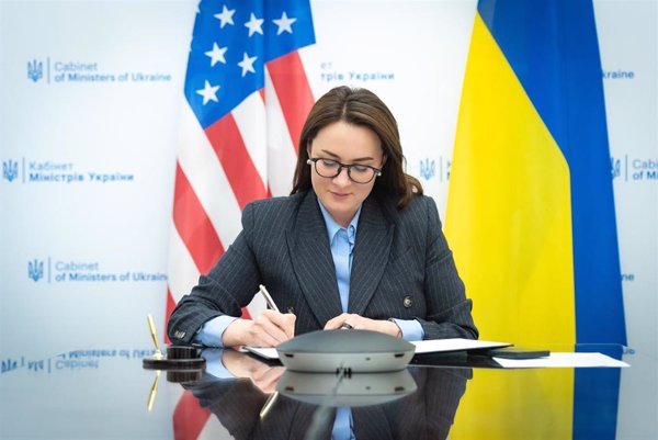 Ucrania y EEUU firman un 