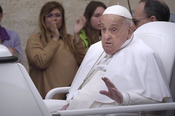 El Real Madrid lamenta el fallecimiento del Papa Francisco y recuerda 