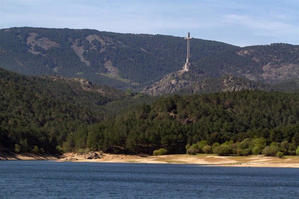 La relación del Gobierno y Francisco, marcada por el Valle de los Caídos: salida de Franco y resignificación
