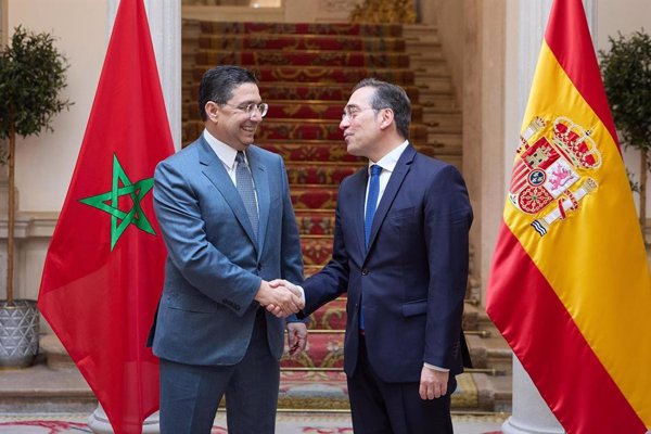 Albares comparece mañana en el Congreso con los aliados del Gobierno irritados por el Sáhara y el contrato con Israel