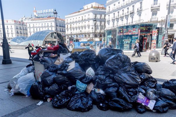 Acuerdo de los trabajadores de la recogida de basuras de Madrid que pone fin a la huelga tras seis días