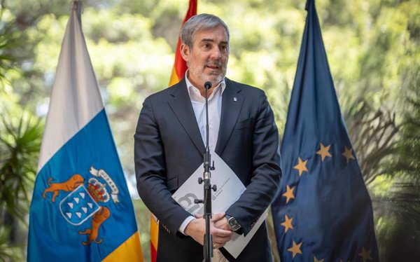 Clavijo espera que las primeras derivaciones de menores migrantes comiencen entre quince días y un mes