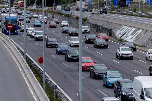 Se mantienen los cortes intermitentes en accesos a Madrid por autovía excepto al transporte público