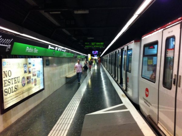 El Metro de Barcelona funcionará toda la noche en las líneas y tramos que ofrecen servicio
