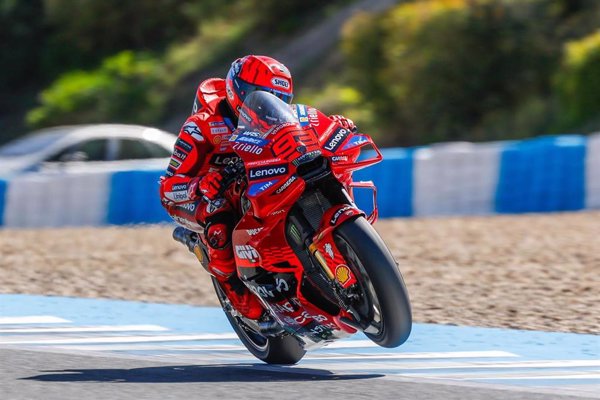 Marc Márquez domina por delante de Viñales y Quartararo el test de MotoGP en Jerez
