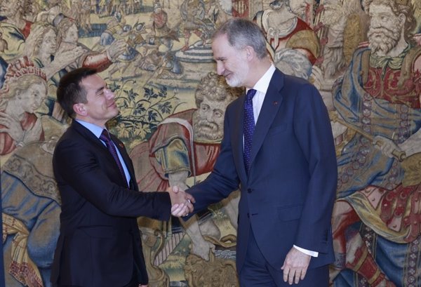 Noboa destaca que su encuentro con Felipe VI 