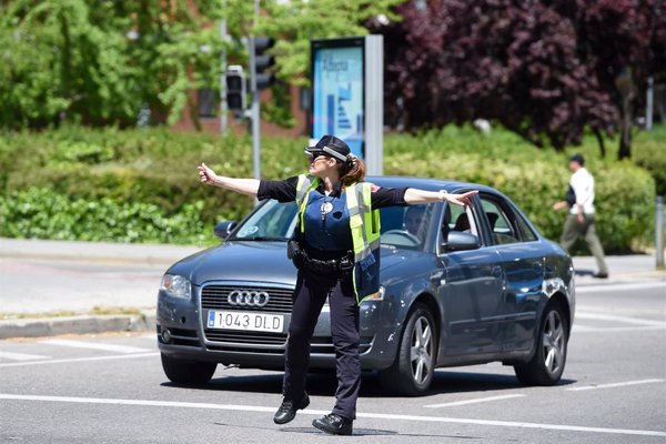 1.600 agentes municipales desplegados en doble turno disuaden saqueos e incidentes durante la noche en Madrid