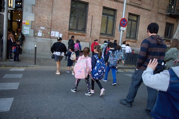 La C. de Madrid no computará ni ayer ni hoy a efectos administrativos para plazos de gestiones por el apagón