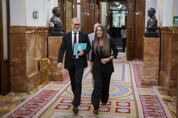 Junts emplaza al Gobierno a replantear el cierre de las centrales nucleares tras el apagón