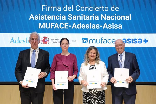 Muface firma con Adeslas y Asisa el nuevo concierto sanitario, que entrará en vigor mañana