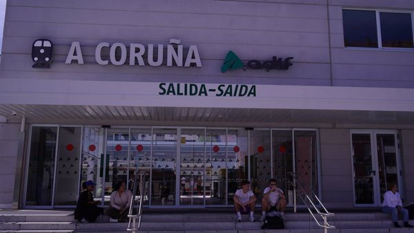 El Gobierno vincula con la recuperación por zonas la dificultad de restaurar los trenes en Galicia