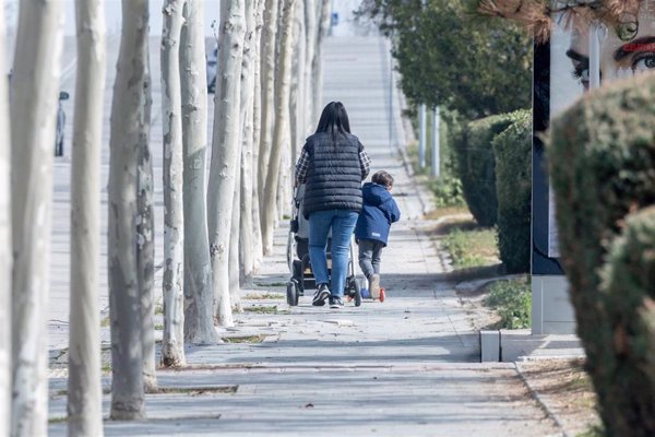 Save The Children advierte de que los niños nacidos por gestación subrogada son 