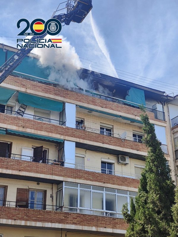 Detenido un 'inquiokupa' tras provocar un incendio en una vivienda en Alicante