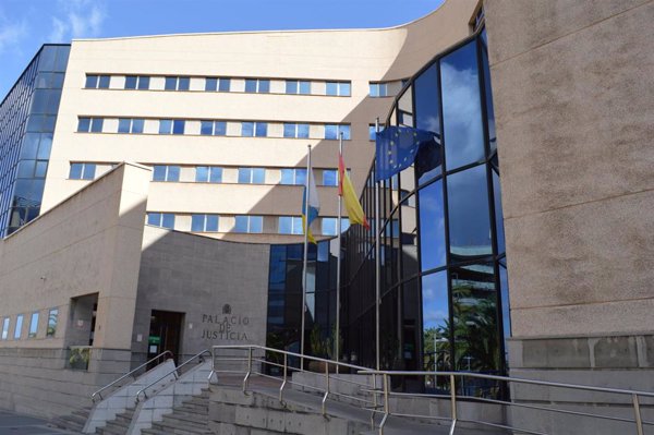 En libertad provisional seis de los ocho detenidos este martes por un delito de tráfico de drogas en Tenerife