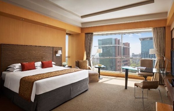 Hyatt gana 40,6 millones el primer trimestre pero reduce expectativas anuales por cambios en las reservas