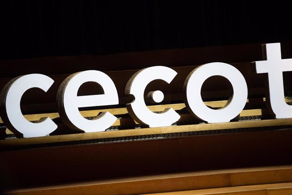 Cecot expresa su preocupación ante el impacto que la OPA de BBVA pueda tener sobre las pymes catalanas