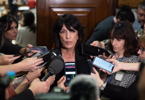 El Congreso decide el martes si aprueba nuevas comparecencias y pide más documentación sobre los atentados del 17A