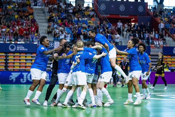 Melilla y Burela, finalistas de la Copa de la Reina